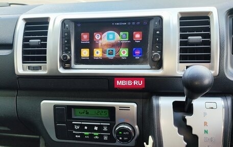 Toyota HiAce H200, 2015 год, 3 550 000 рублей, 22 фотография