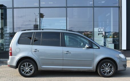 Volkswagen Touran III, 2008 год, 650 000 рублей, 4 фотография
