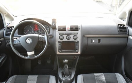 Volkswagen Touran III, 2008 год, 650 000 рублей, 12 фотография