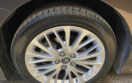 Toyota Camry, 2019 год, 3 700 000 рублей, 7 фотография