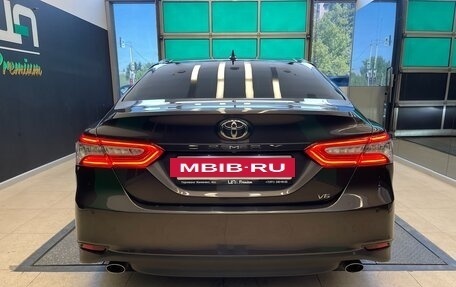Toyota Camry, 2019 год, 3 700 000 рублей, 4 фотография