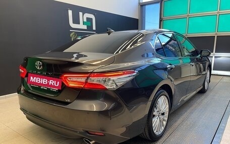 Toyota Camry, 2019 год, 3 700 000 рублей, 5 фотография