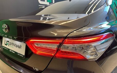 Toyota Camry, 2019 год, 3 700 000 рублей, 11 фотография