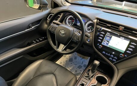 Toyota Camry, 2019 год, 3 700 000 рублей, 25 фотография
