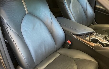 Toyota Camry, 2019 год, 3 700 000 рублей, 18 фотография