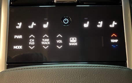 Toyota Camry, 2019 год, 3 700 000 рублей, 23 фотография