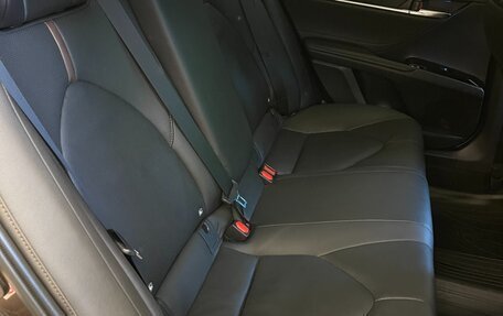 Toyota Camry, 2019 год, 3 700 000 рублей, 20 фотография