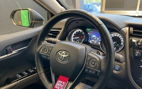 Toyota Camry, 2019 год, 3 700 000 рублей, 26 фотография