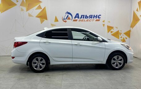 Hyundai Solaris II рестайлинг, 2012 год, 620 000 рублей, 2 фотография