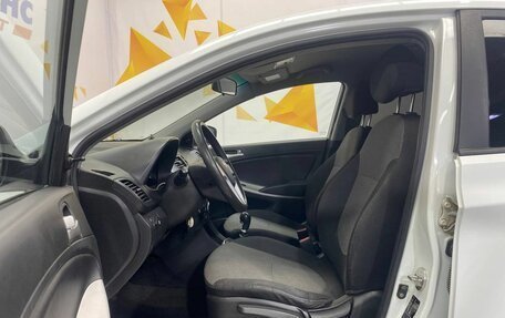 Hyundai Solaris II рестайлинг, 2012 год, 620 000 рублей, 16 фотография