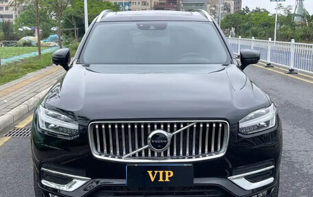 Volvo XC90 II рестайлинг, 2022 год, 3 959 077 рублей, 2 фотография