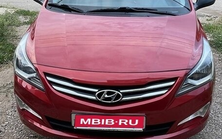 Hyundai Solaris II рестайлинг, 2014 год, 950 000 рублей, 1 фотография