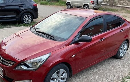Hyundai Solaris II рестайлинг, 2014 год, 950 000 рублей, 2 фотография
