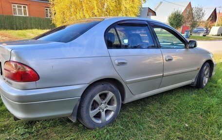 Toyota Avensis III рестайлинг, 2002 год, 390 000 рублей, 9 фотография