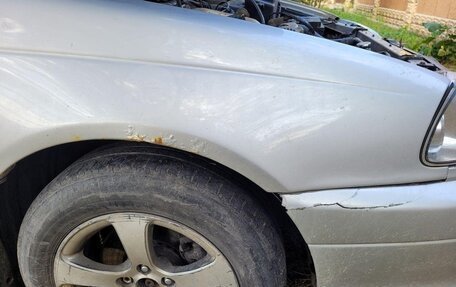 Toyota Avensis III рестайлинг, 2002 год, 390 000 рублей, 11 фотография