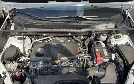 Toyota RAV4, 2020 год, 3 650 000 рублей, 13 фотография