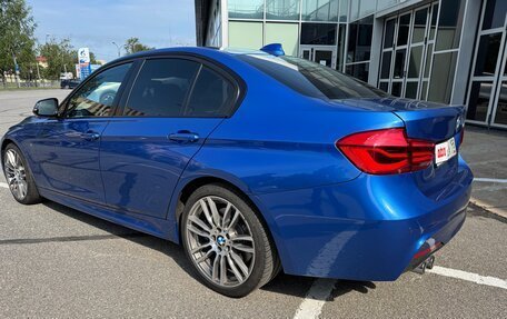 BMW 3 серия, 2018 год, 3 100 000 рублей, 3 фотография
