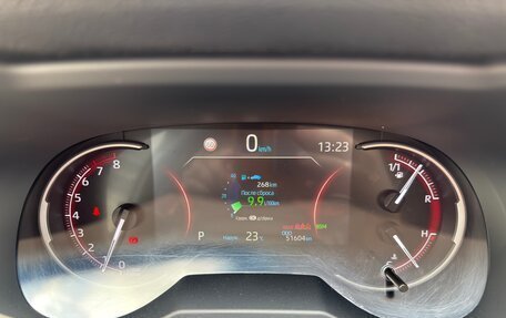 Toyota RAV4, 2020 год, 3 650 000 рублей, 10 фотография