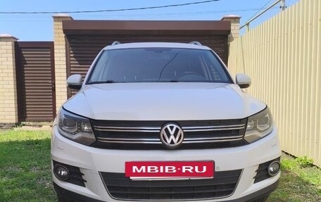 Volkswagen Tiguan I, 2013 год, 1 300 000 рублей, 2 фотография