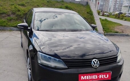 Volkswagen Jetta VI, 2011 год, 850 000 рублей, 12 фотография