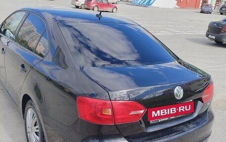 Volkswagen Jetta VI, 2011 год, 850 000 рублей, 9 фотография