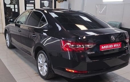 Skoda Superb III рестайлинг, 2016 год, 2 250 000 рублей, 3 фотография