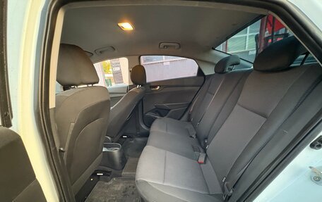 Hyundai Solaris II рестайлинг, 2018 год, 1 150 000 рублей, 13 фотография