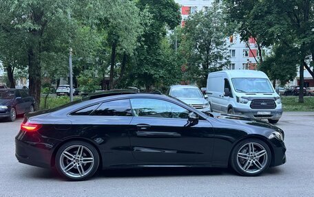 Mercedes-Benz E-Класс, 2017 год, 4 090 000 рублей, 4 фотография