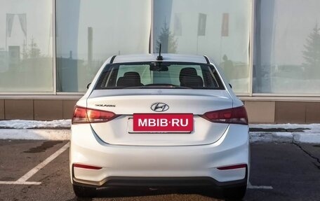 Hyundai Solaris II рестайлинг, 2017 год, 950 000 рублей, 4 фотография