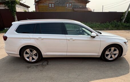 Volkswagen Passat B8 рестайлинг, 2019 год, 2 970 000 рублей, 7 фотография