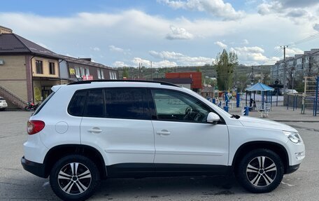 Volkswagen Tiguan I, 2010 год, 1 099 999 рублей, 4 фотография