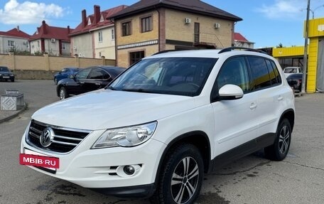 Volkswagen Tiguan I, 2010 год, 1 099 999 рублей, 3 фотография