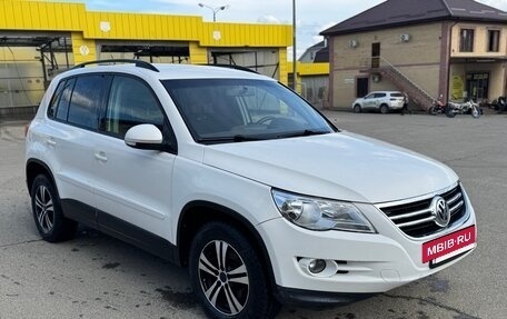 Volkswagen Tiguan I, 2010 год, 1 099 999 рублей, 2 фотография