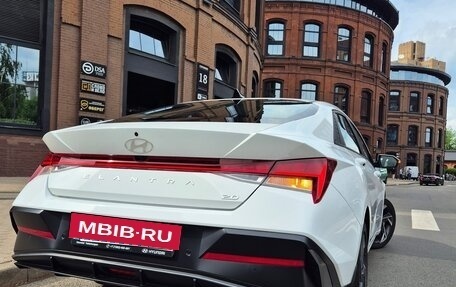 Hyundai Elantra, 2024 год, 2 999 999 рублей, 6 фотография