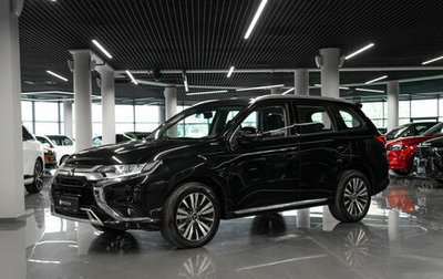 Mitsubishi Outlander III рестайлинг 3, 2022 год, 3 000 000 рублей, 1 фотография
