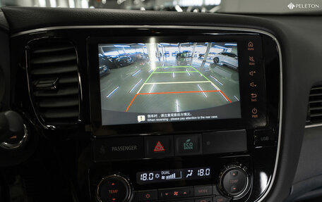 Mitsubishi Outlander III рестайлинг 3, 2022 год, 3 000 000 рублей, 18 фотография