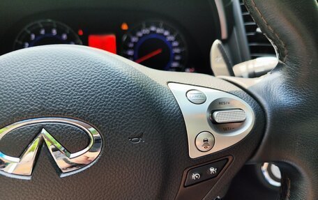Infiniti FX II, 2011 год, 2 299 000 рублей, 16 фотография
