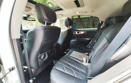 Infiniti FX II, 2011 год, 2 299 000 рублей, 21 фотография