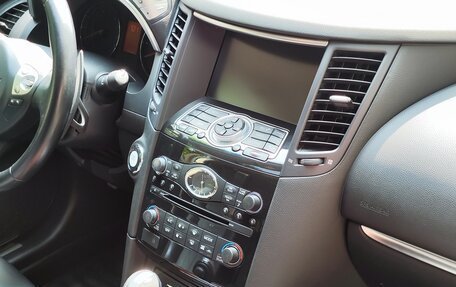 Infiniti FX II, 2011 год, 2 299 000 рублей, 25 фотография