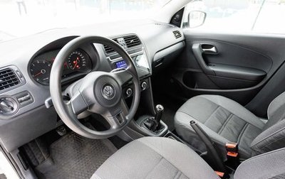 Volkswagen Polo VI (EU Market), 2010 год, 700 000 рублей, 1 фотография
