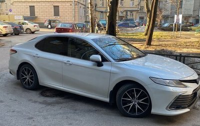 Toyota Camry, 2021 год, 3 150 000 рублей, 1 фотография