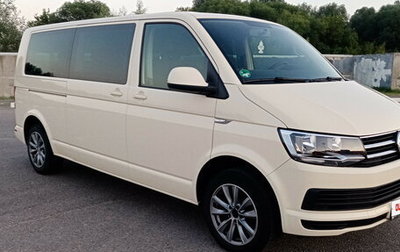 Volkswagen Caravelle T6 рестайлинг, 2019 год, 3 390 000 рублей, 1 фотография