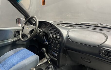 Chevrolet Niva I рестайлинг, 2004 год, 270 000 рублей, 9 фотография
