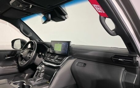 Toyota Land Cruiser, 2021 год, 10 600 000 рублей, 10 фотография