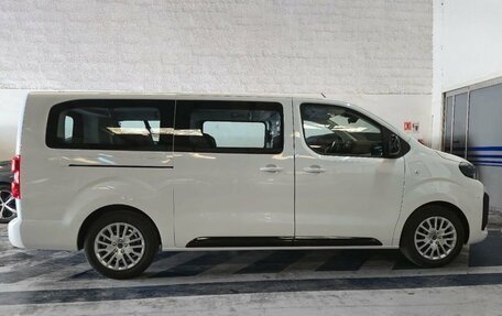 Peugeot Traveller I, 2024 год, 6 300 000 рублей, 2 фотография