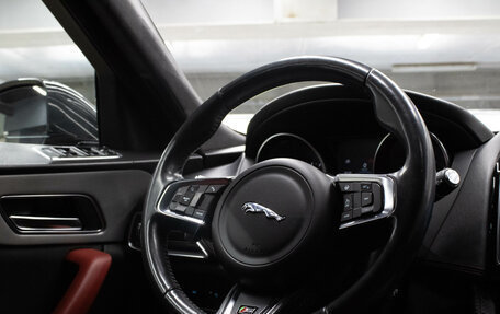 Jaguar F-Pace, 2018 год, 3 149 000 рублей, 10 фотография