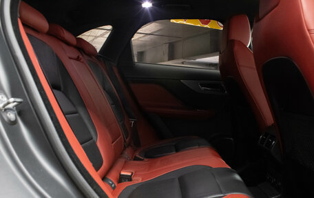 Jaguar F-Pace, 2018 год, 3 149 000 рублей, 16 фотография