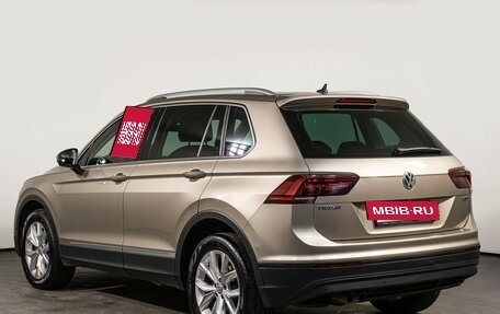Volkswagen Tiguan II, 2020 год, 2 598 000 рублей, 7 фотография