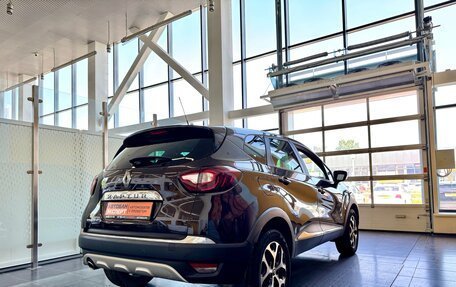 Renault Kaptur I рестайлинг, 2017 год, 1 359 000 рублей, 6 фотография