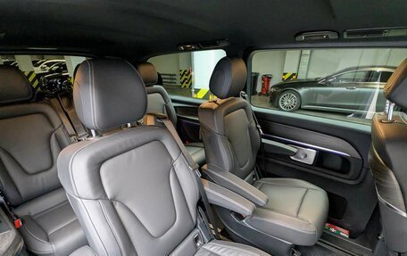 Mercedes-Benz V-Класс, 2024 год, 14 700 000 рублей, 10 фотография